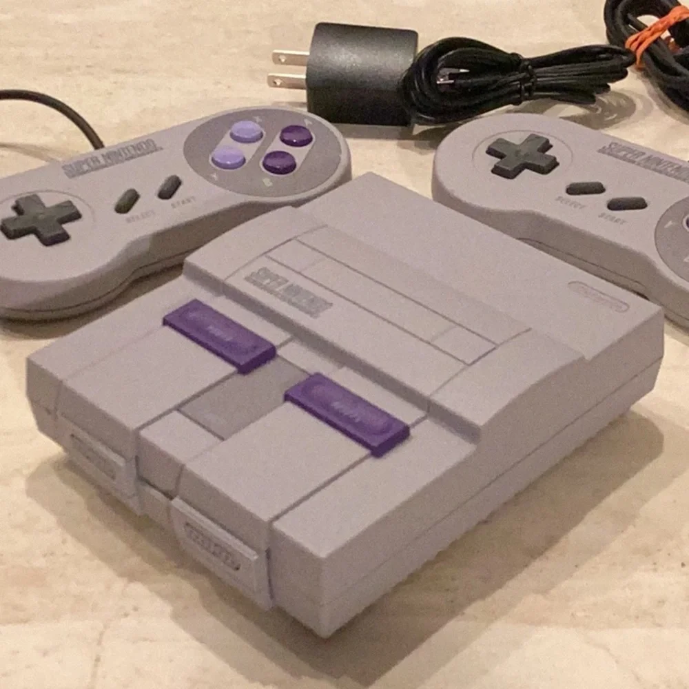 Super Nintendo SNES Mini Classic Edition Console 21 Games CLV-201 & HDMI Cable
